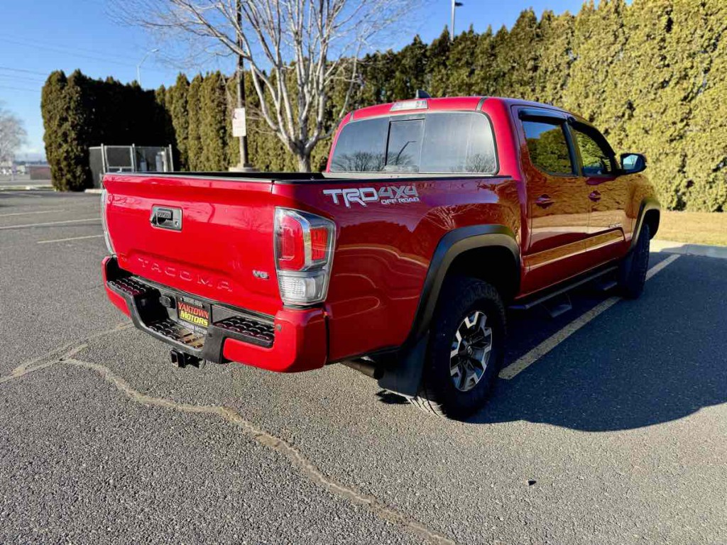 2020 Toyota Tacoma Image 10