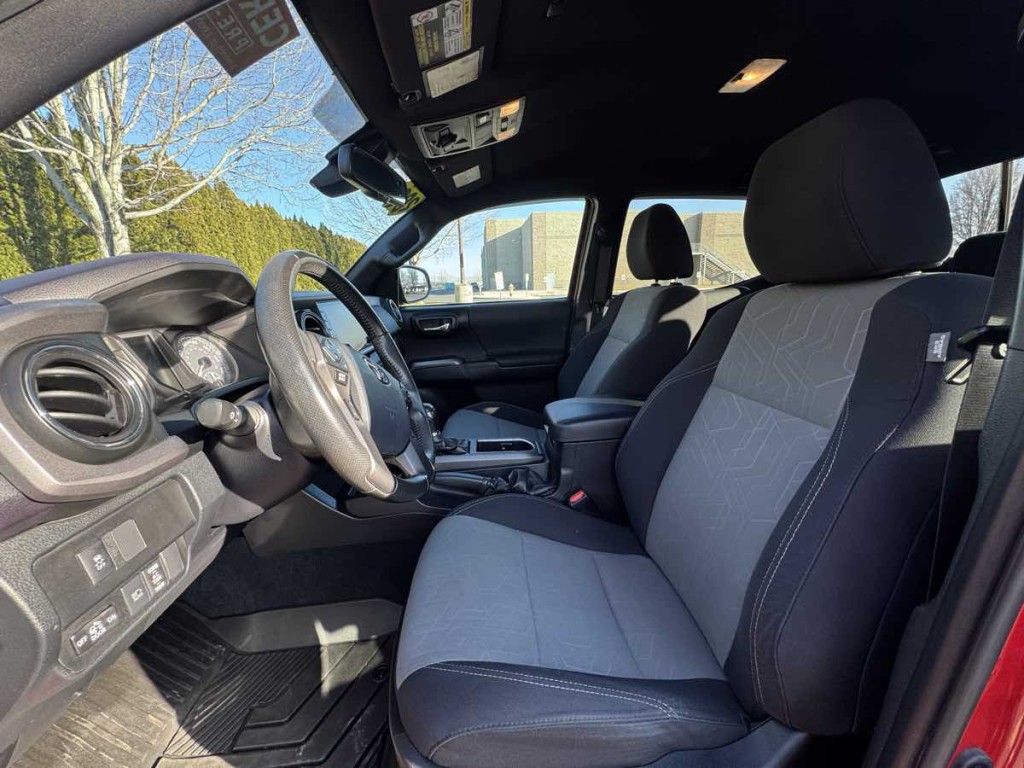 2020 Toyota Tacoma Image 13