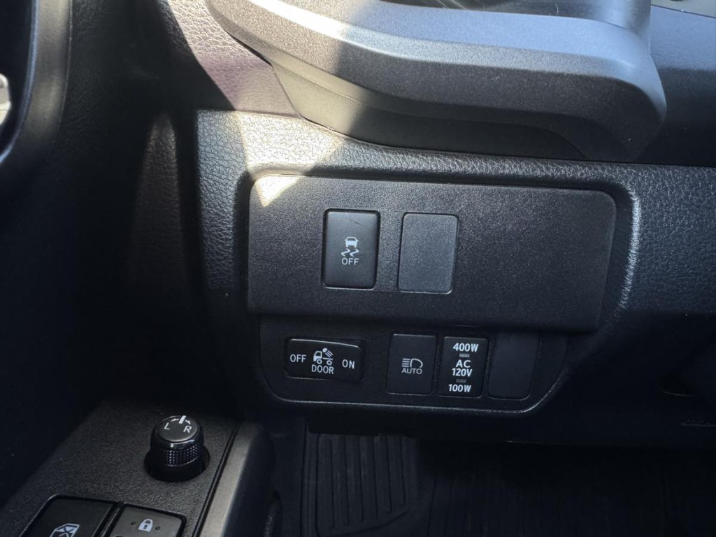 2020 Toyota Tacoma Image 22