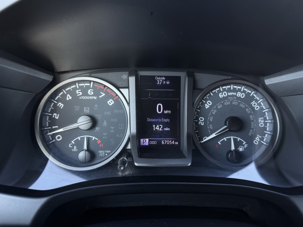 2020 Toyota Tacoma Image 23