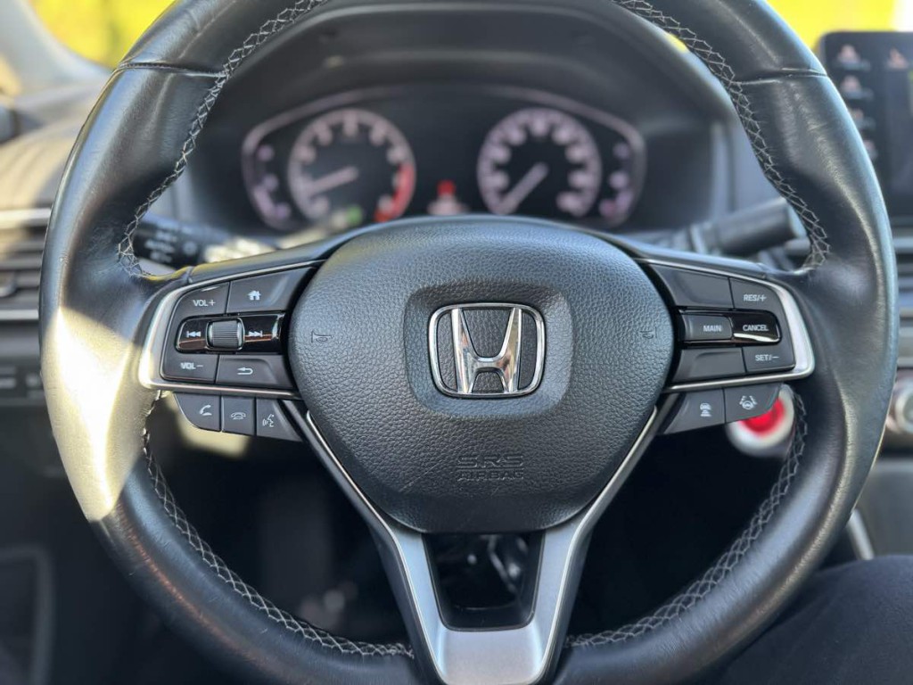 2018 Honda Accord Image 13