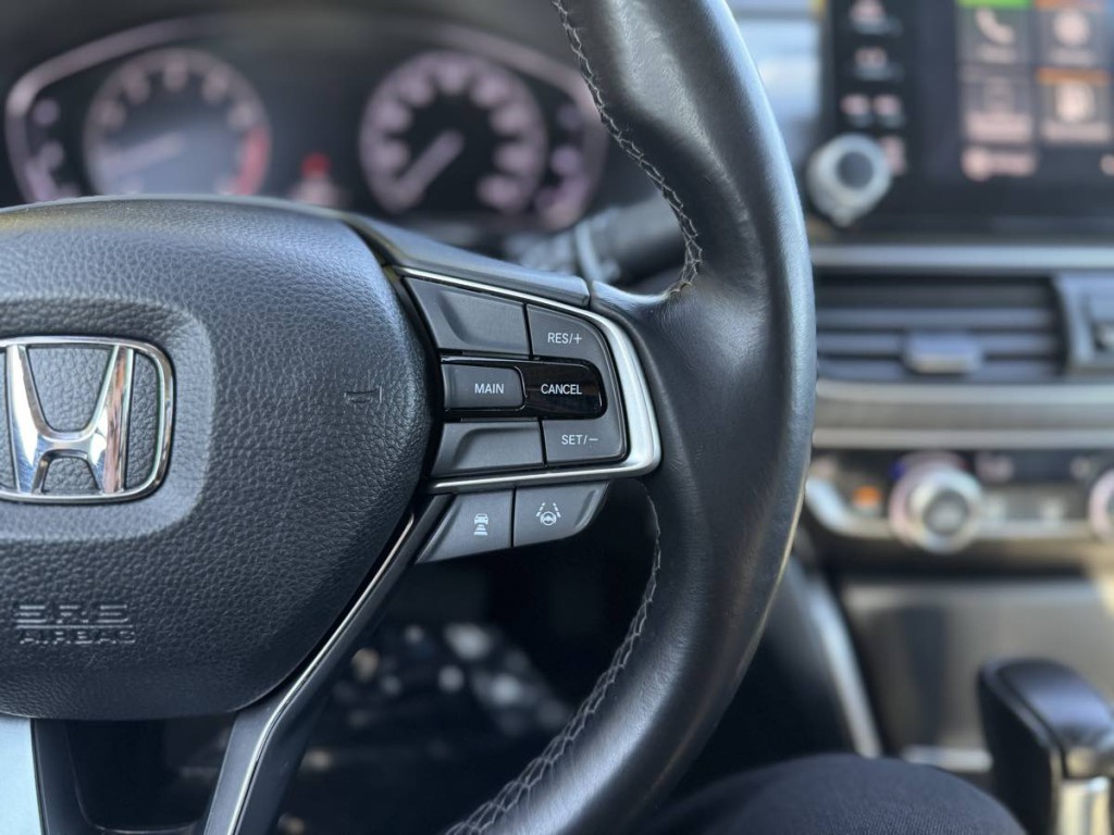 2018 Honda Accord Image 15