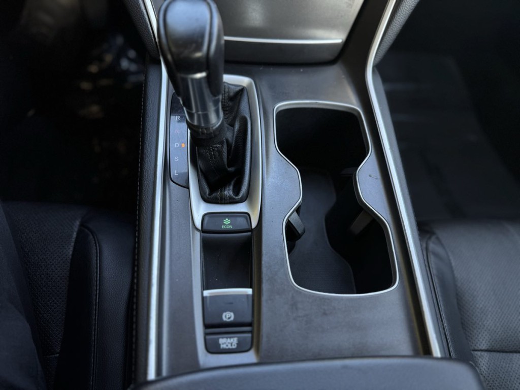 2018 Honda Accord Image 20