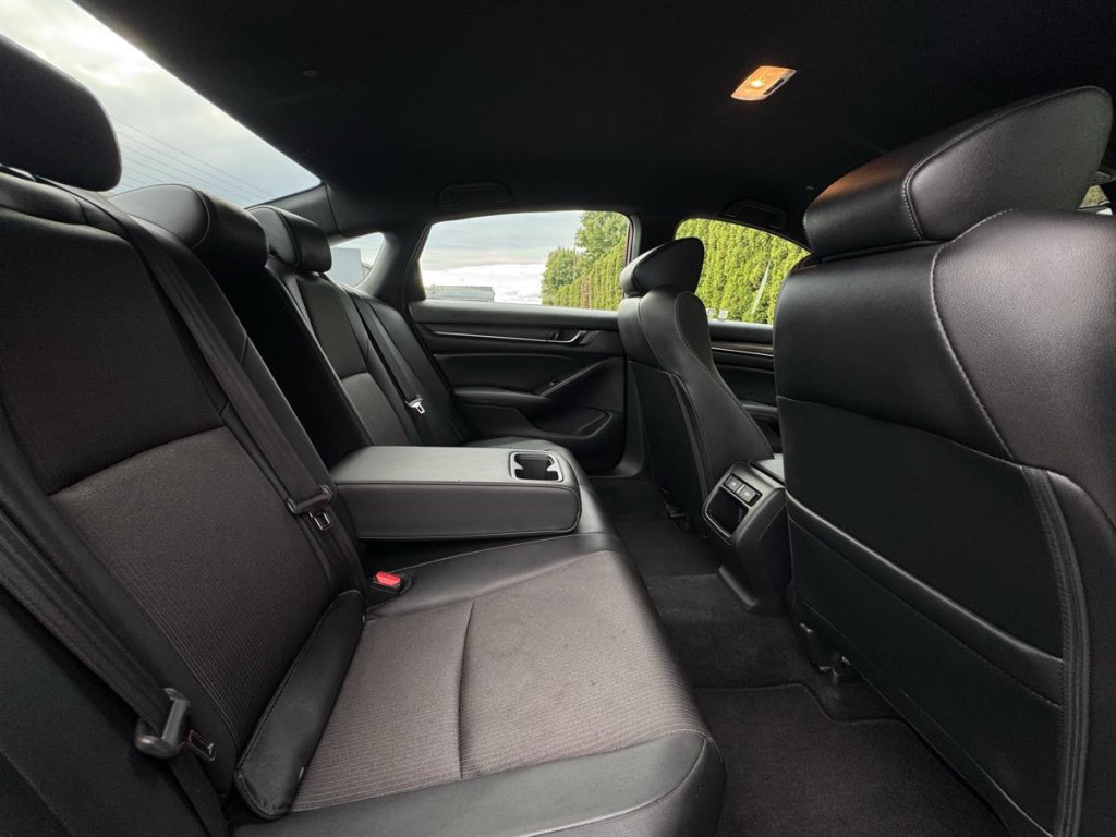 2021 Honda Accord Image 16
