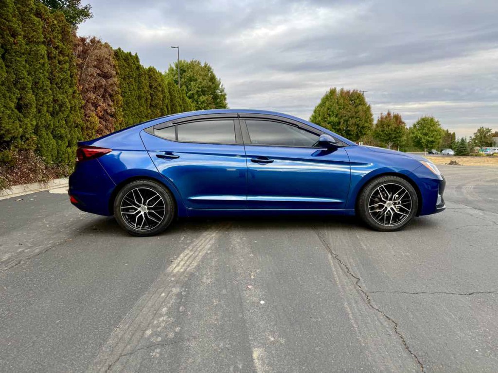 2019 Hyundai Elantra Image 7