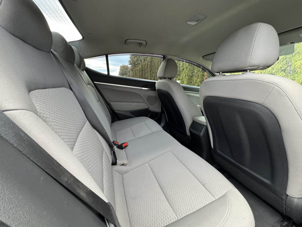 2019 Hyundai Elantra Image 14
