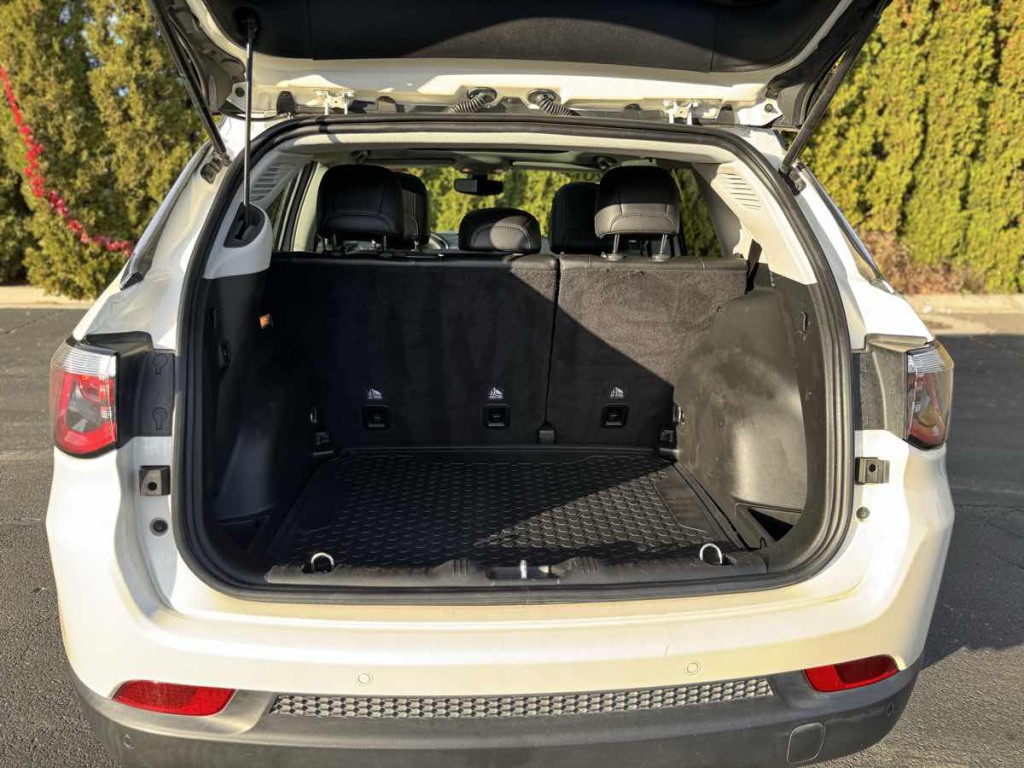 2019 Jeep Compass Image 11