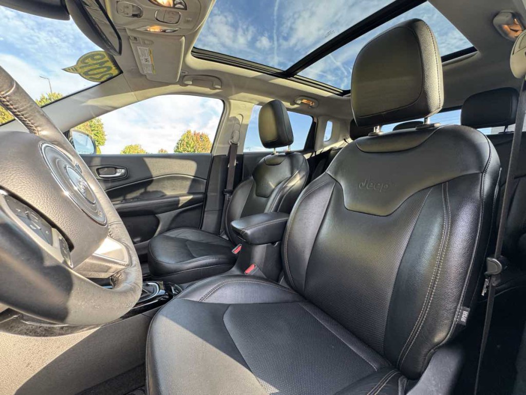 2019 Jeep Compass Image 12