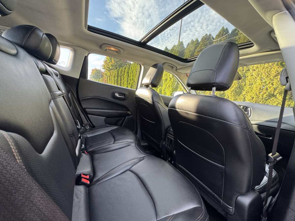 2019 Jeep Compass Image 14