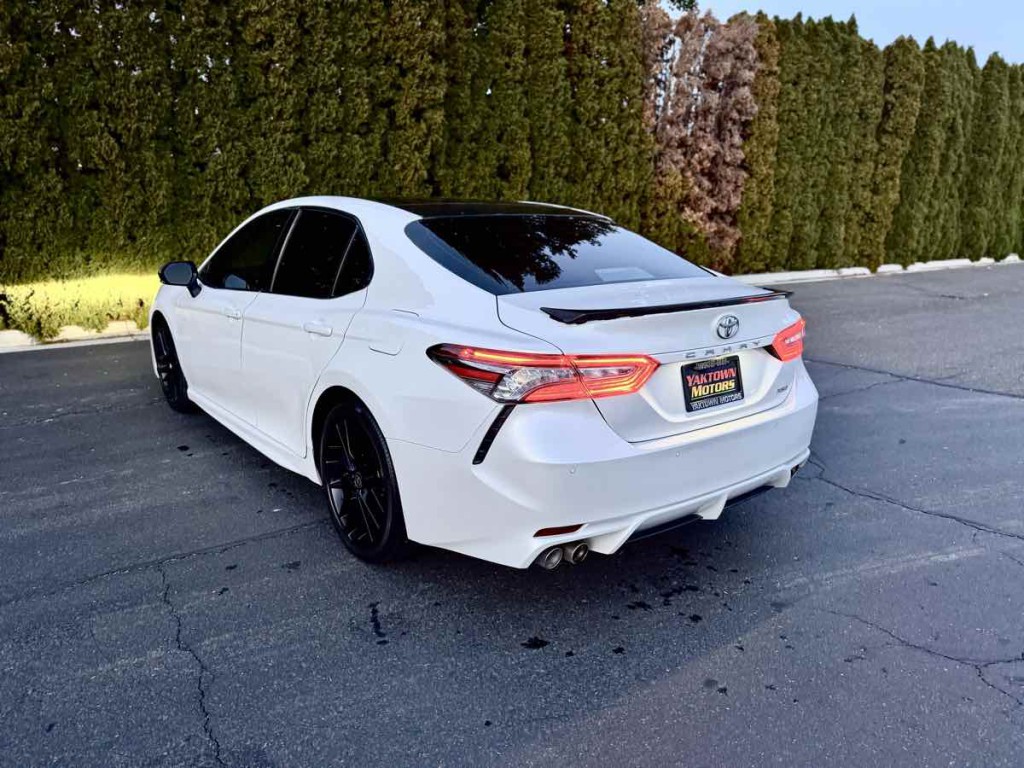 2018 Toyota Camry Image 7