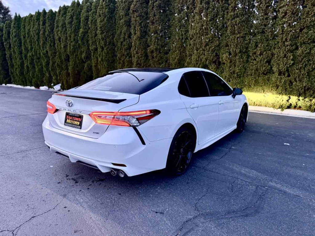2018 Toyota Camry Image 9