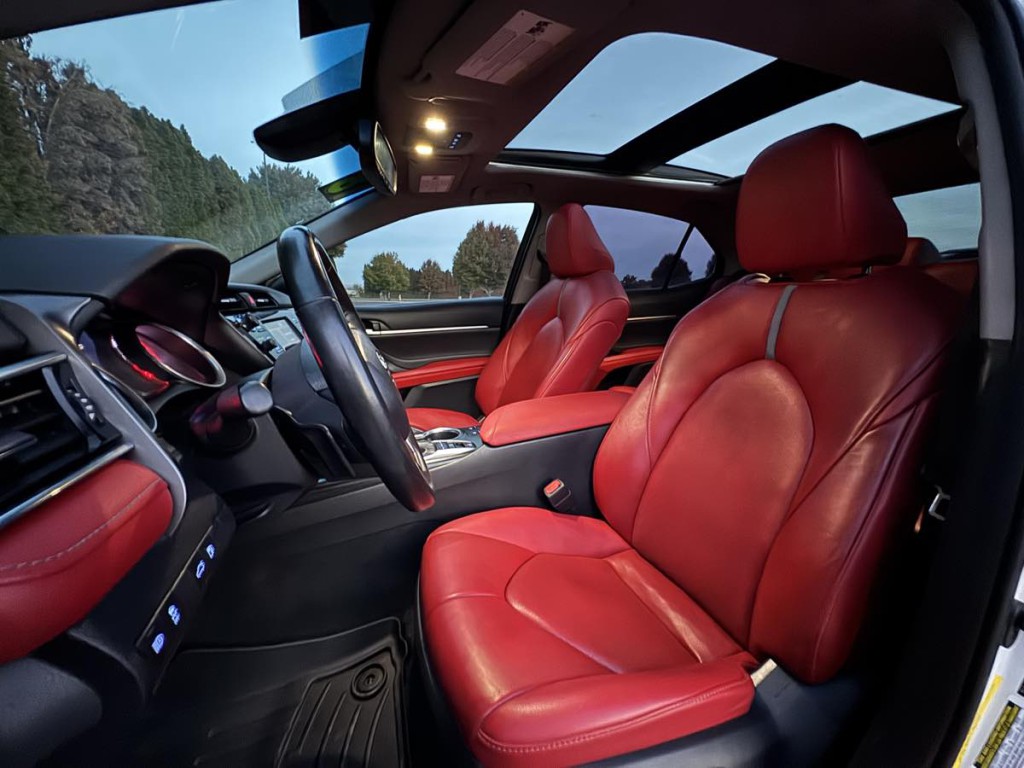 2018 Toyota Camry Image 10