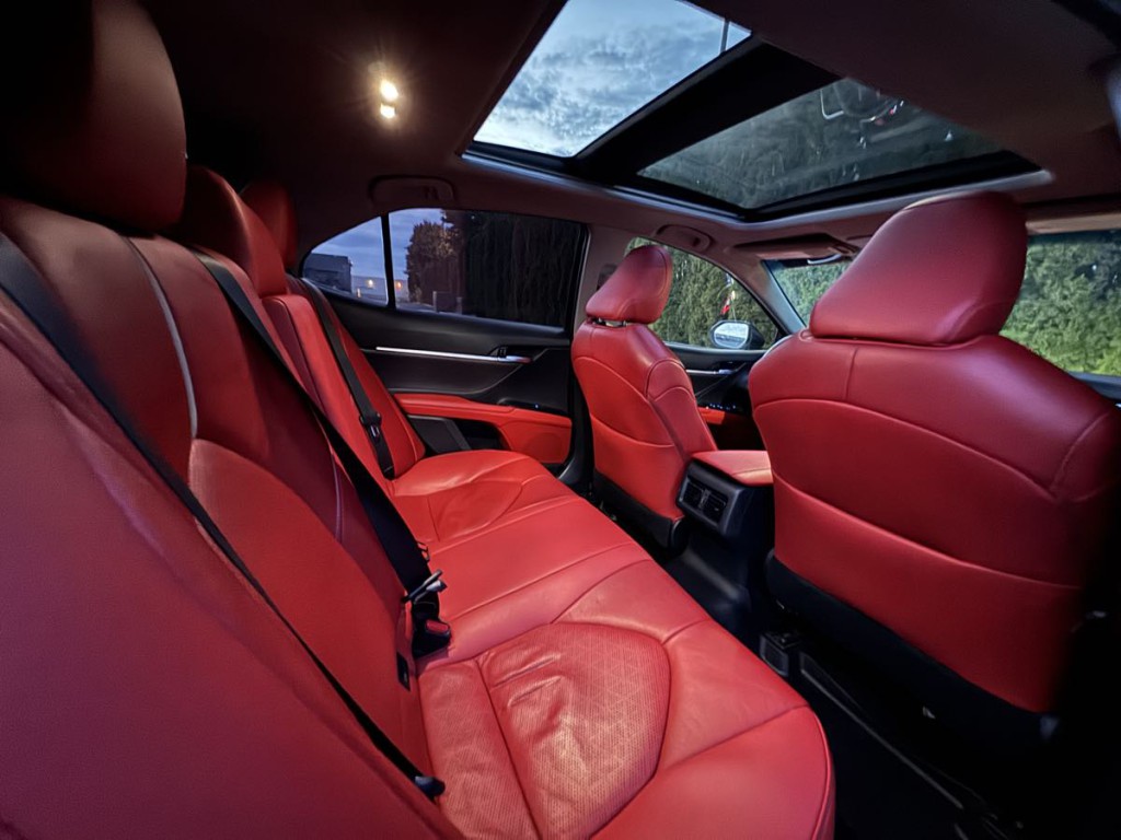 2018 Toyota Camry Image 12