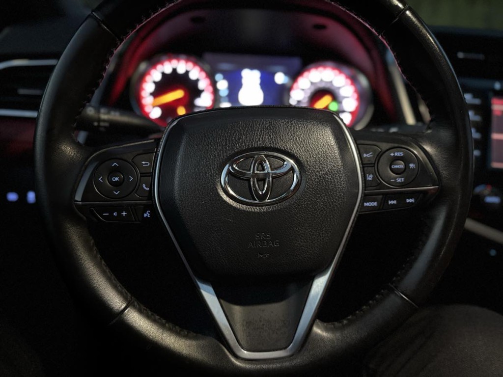 2018 Toyota Camry Image 15