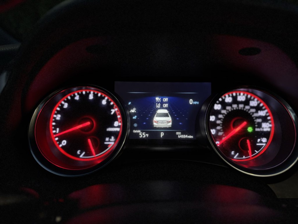2018 Toyota Camry Image 18