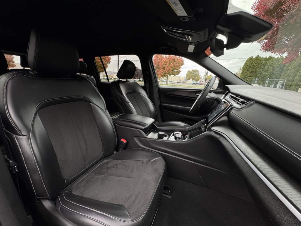 2024 Jeep Grand Cherokee Image 21