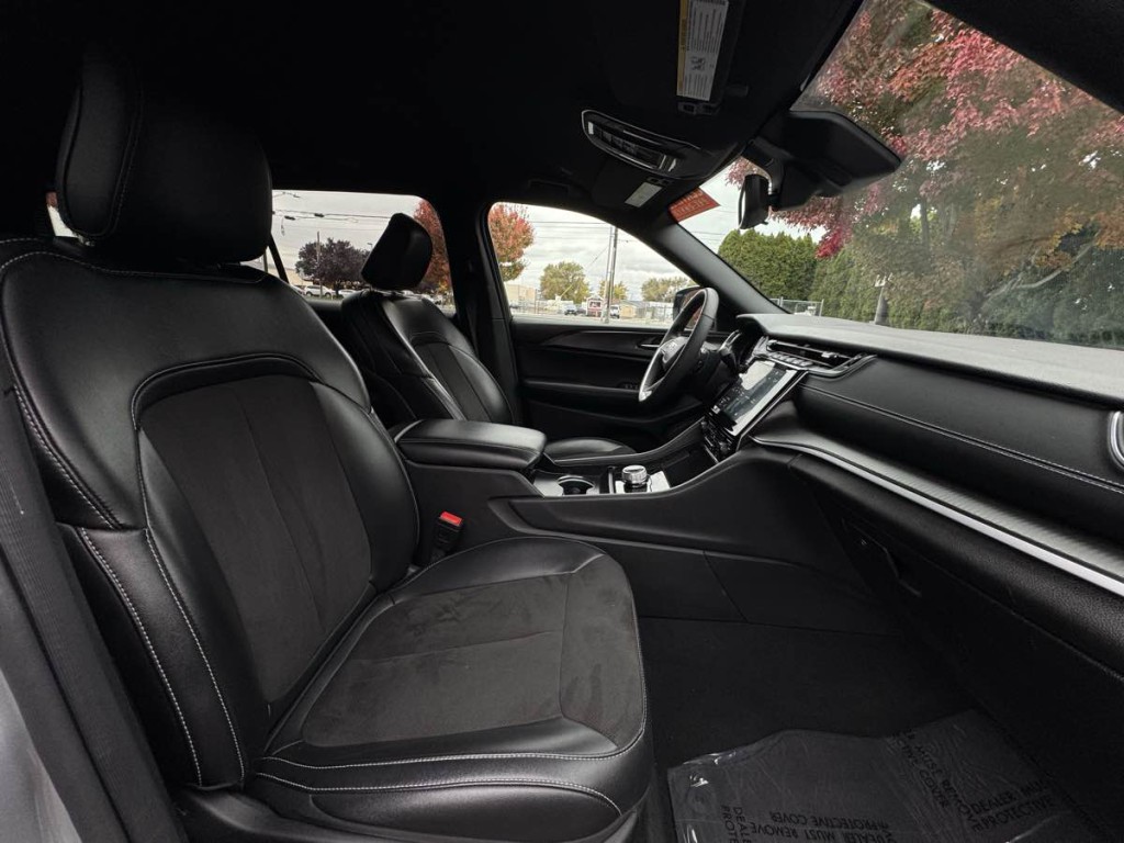 2024 Jeep Grand Cherokee Image 22