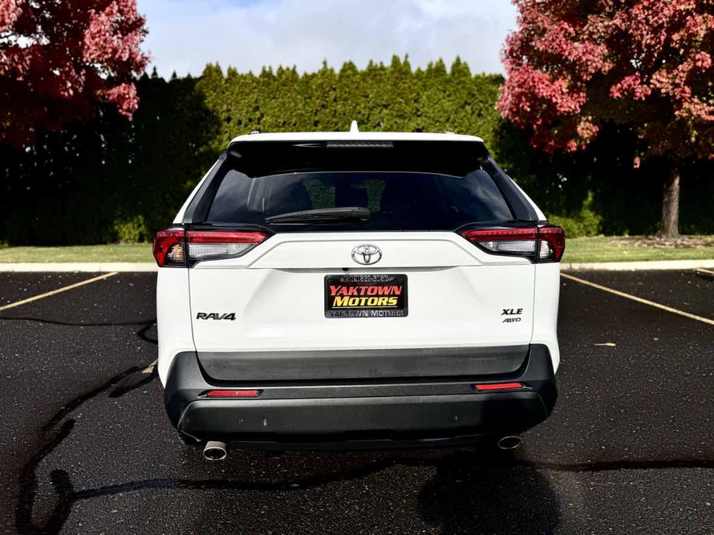 2021 Toyota Rav4 Image 11