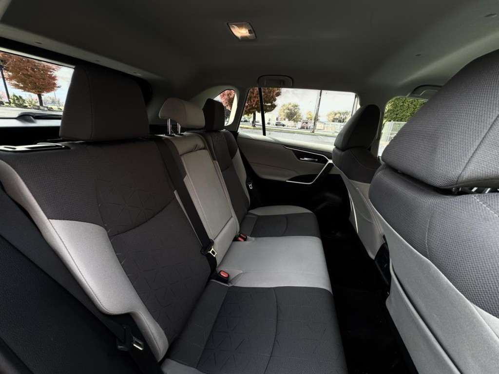 2021 Toyota Rav4 Image 17
