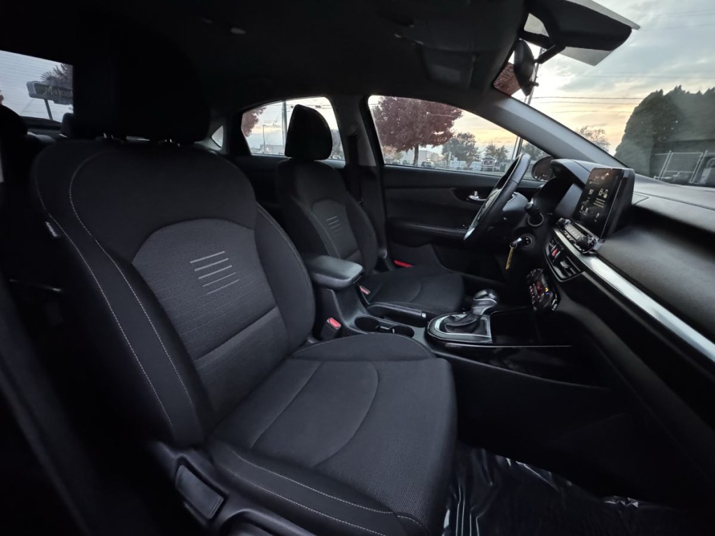 2019 Kia Forte Image 13