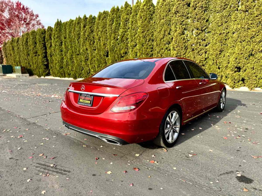 2018 Mercedes-Benz C-Class Image 9