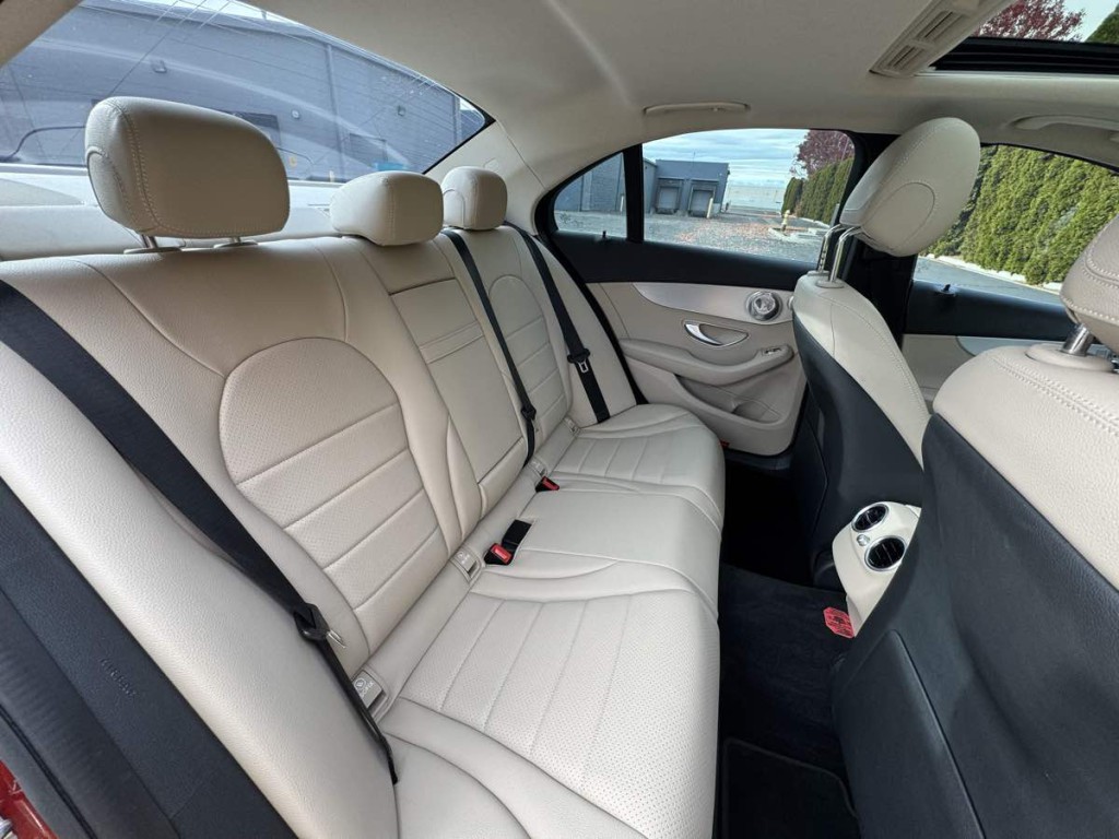 2018 Mercedes-Benz C-Class Image 13