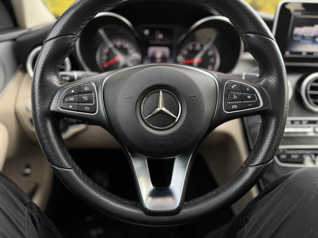 2018 Mercedes-Benz C-Class Image 16