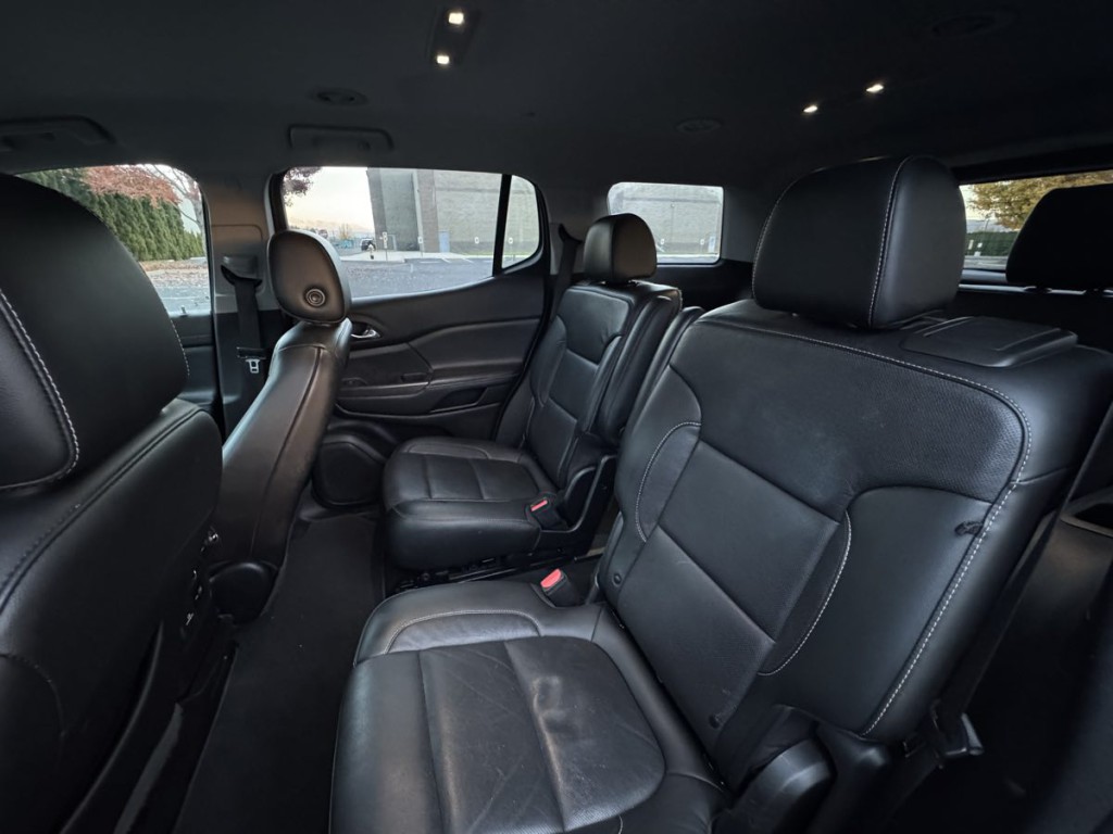 2020 GMC Acadia Image 18