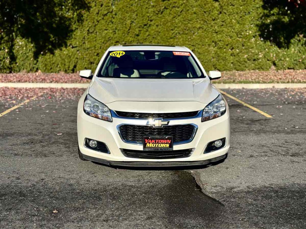 2014 Chevrolet Malibu Image 4