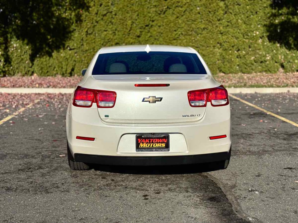 2014 Chevrolet Malibu Image 11