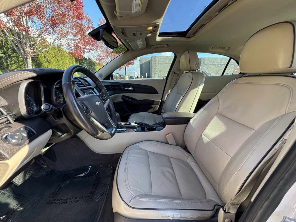 2014 Chevrolet Malibu Image 16