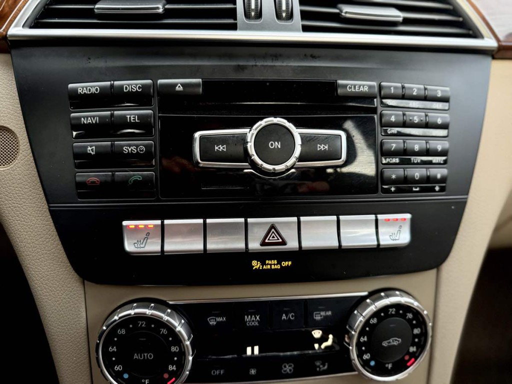 2012 Mercedes-Benz C-Class Image 27