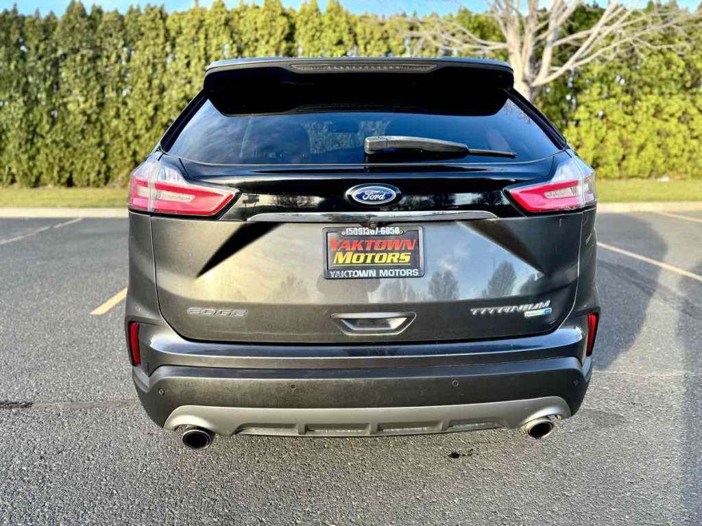 2019 Ford Edge Image 10