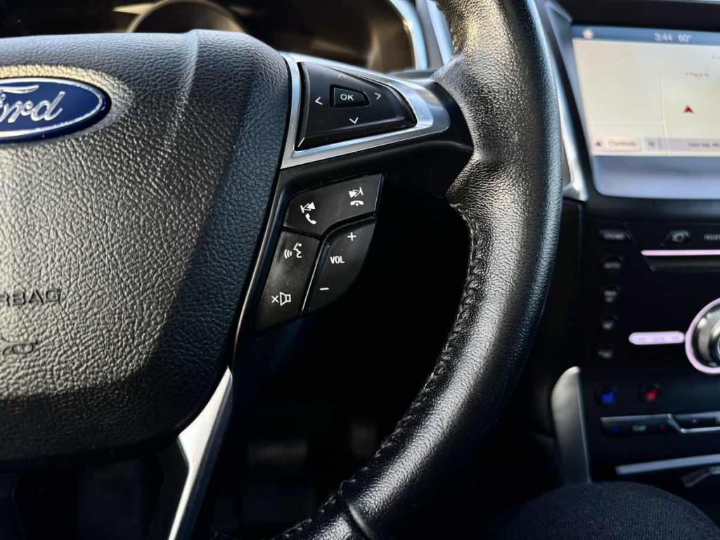 2019 Ford Edge Image 22