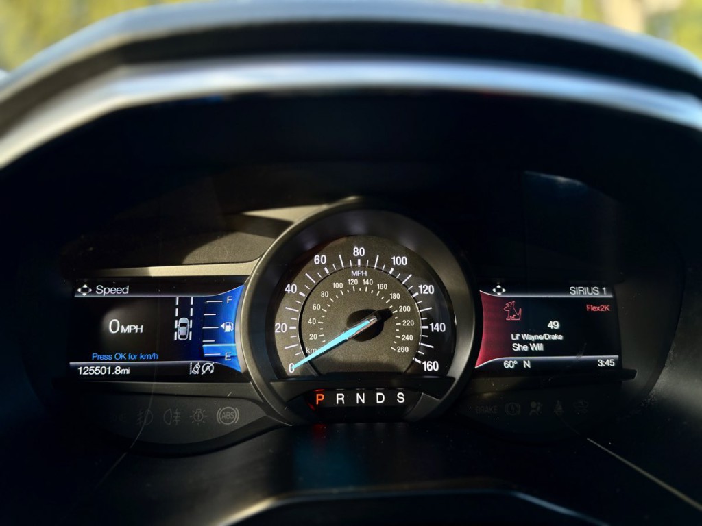 2019 Ford Edge Image 23