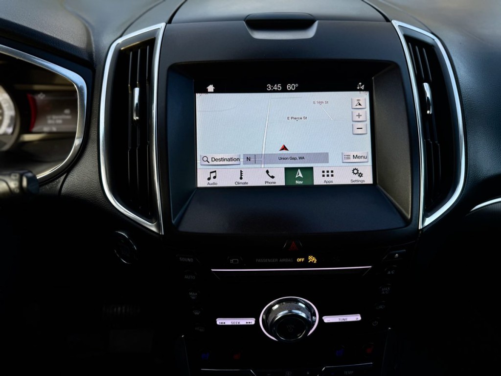 2019 Ford Edge Image 24