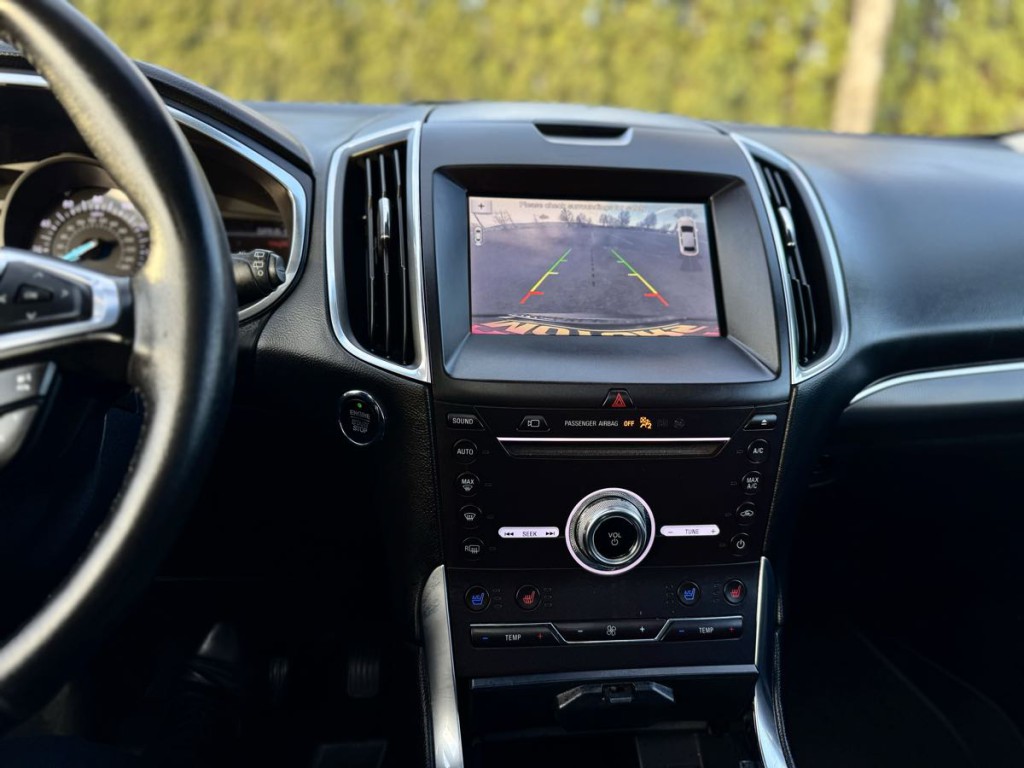 2019 Ford Edge Image 27