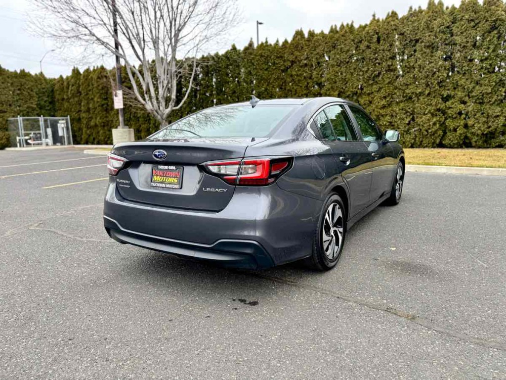 2022 Subaru Legacy Image 7