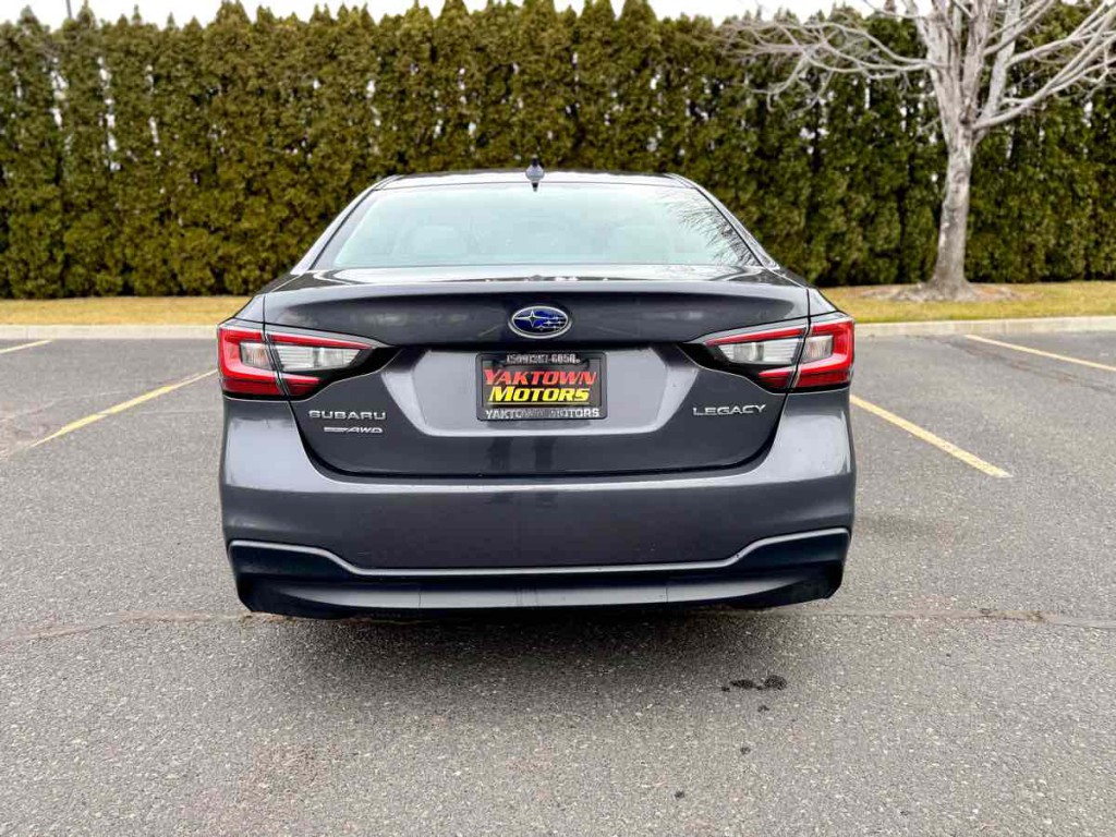 2022 Subaru Legacy Image 8