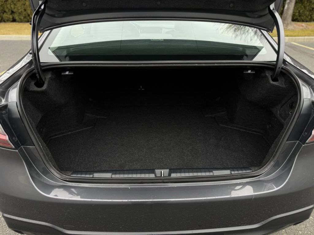 2022 Subaru Legacy Image 9