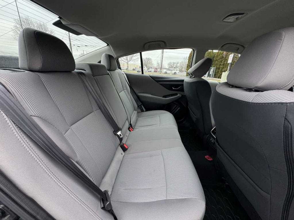 2022 Subaru Legacy Image 16