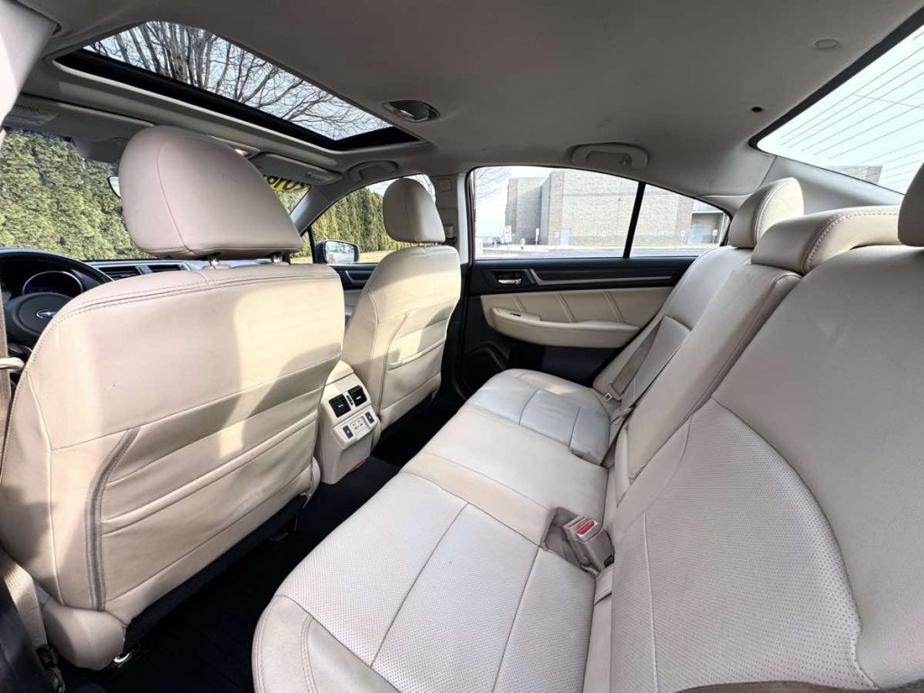 2018 Subaru Legacy Image 12