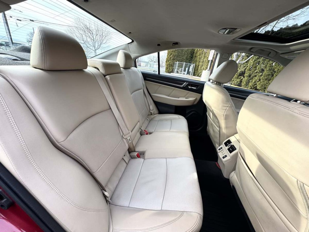 2018 Subaru Legacy Image 15