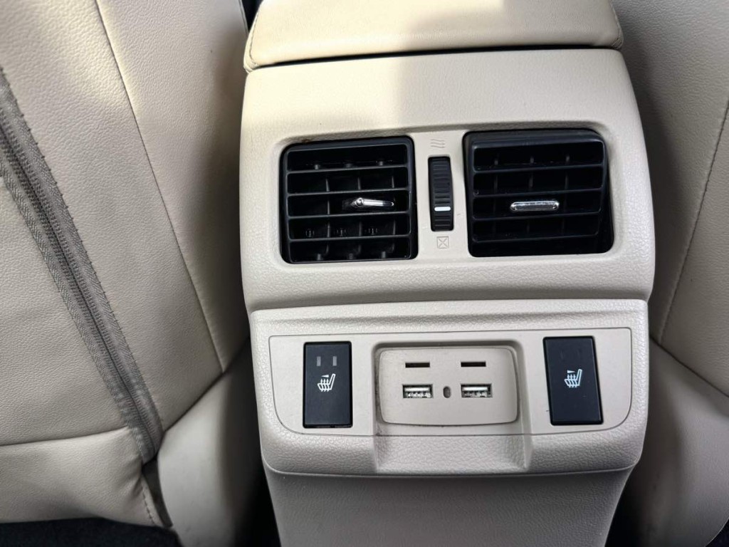 2018 Subaru Legacy Image 16