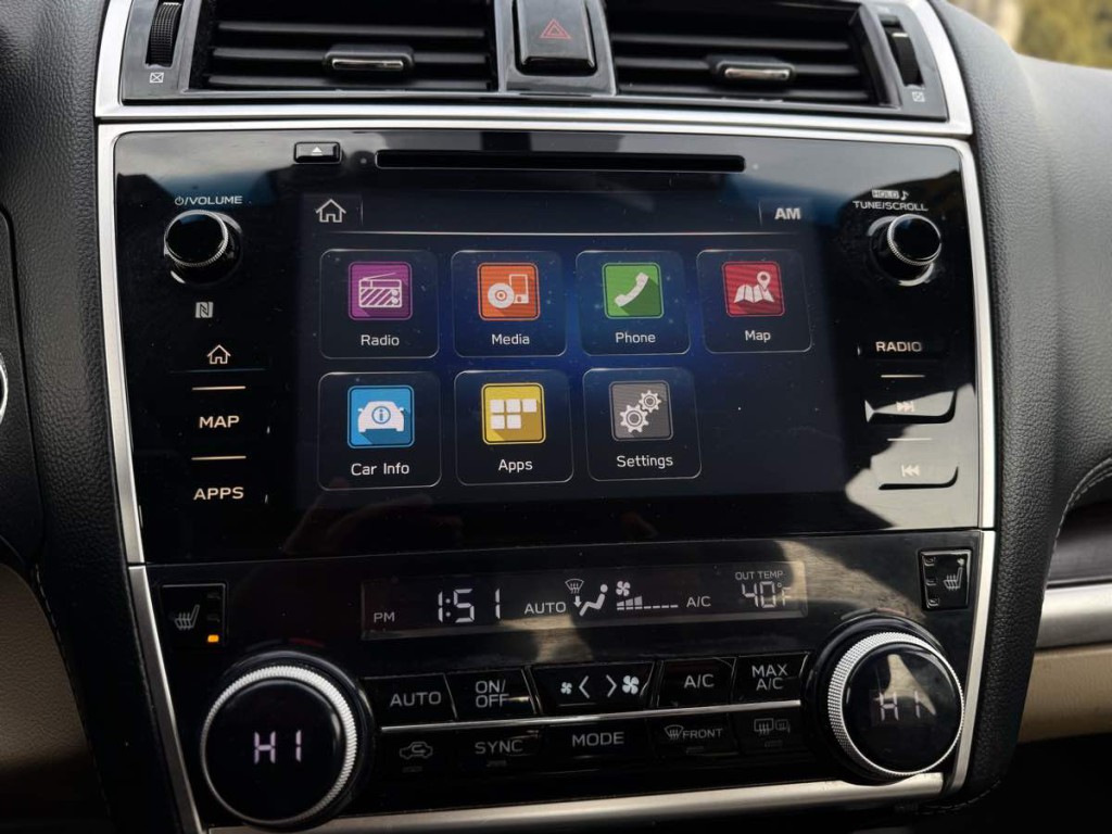 2018 Subaru Legacy Image 25