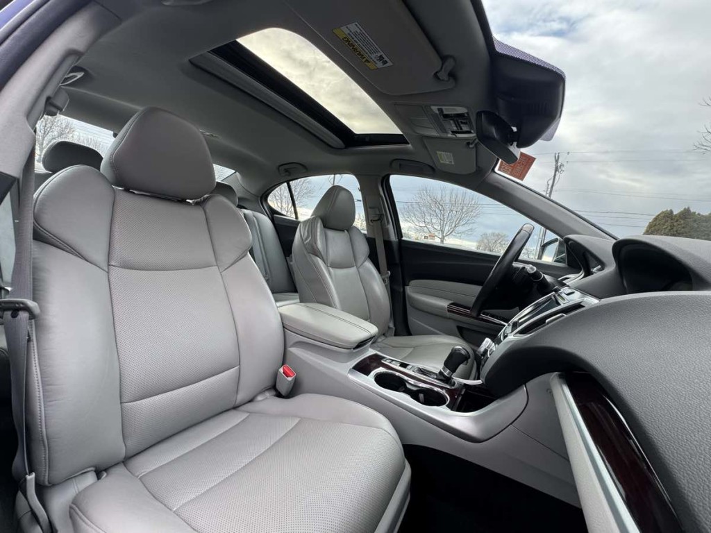 2016 Acura TL Image 17