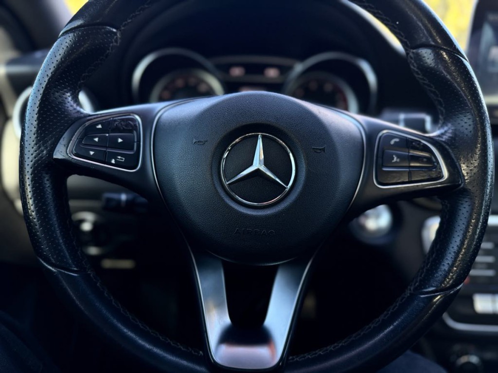 2018 Mercedes-Benz CLA-Class Image 17