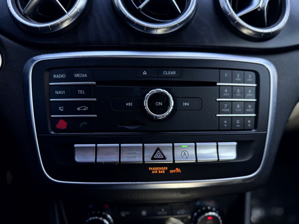 2018 Mercedes-Benz CLA-Class Image 20