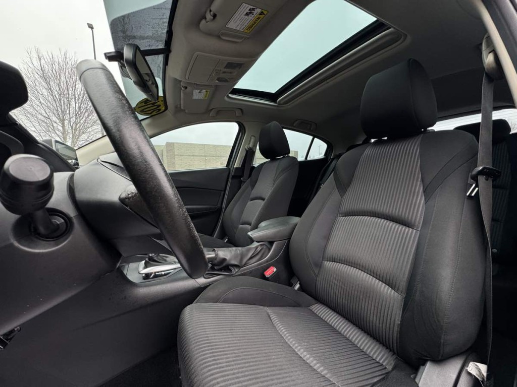 2014 Mazda Mazda3 Image 11