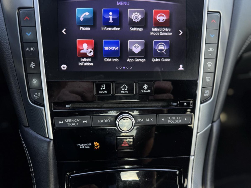 2018 INFINITI Q60 Image 16